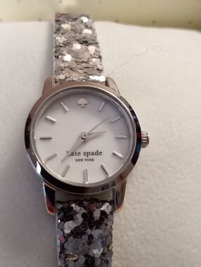 NWT Kate Spade "Tiny Metro" Silver Glitter Watch With New Battery
